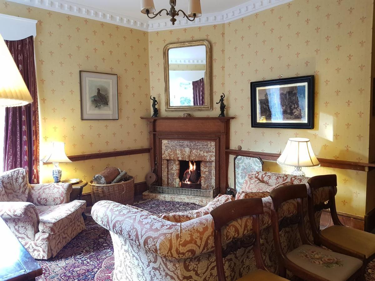 Cambus O' May Traditional Highland Hotel Балатър Екстериор снимка
