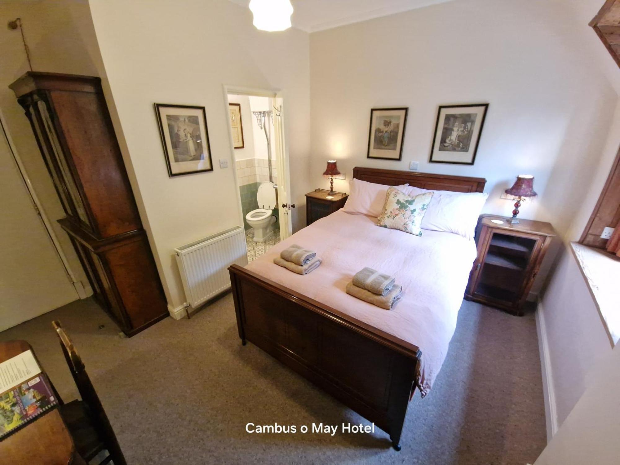 Cambus O' May Traditional Highland Hotel Балатър Екстериор снимка