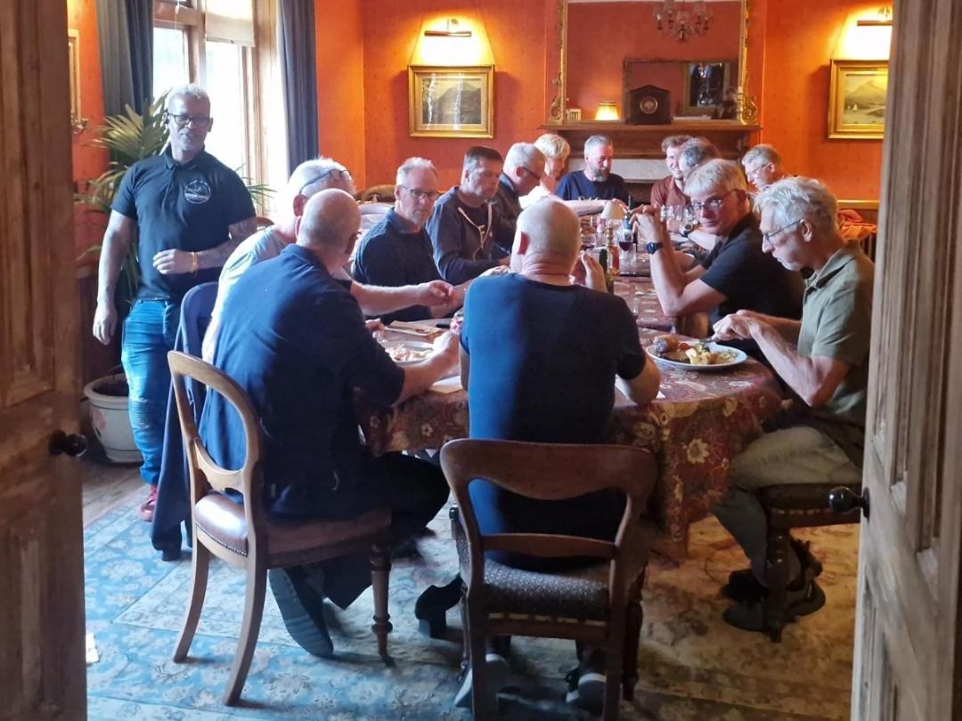 Cambus O' May Traditional Highland Hotel Балатър Екстериор снимка