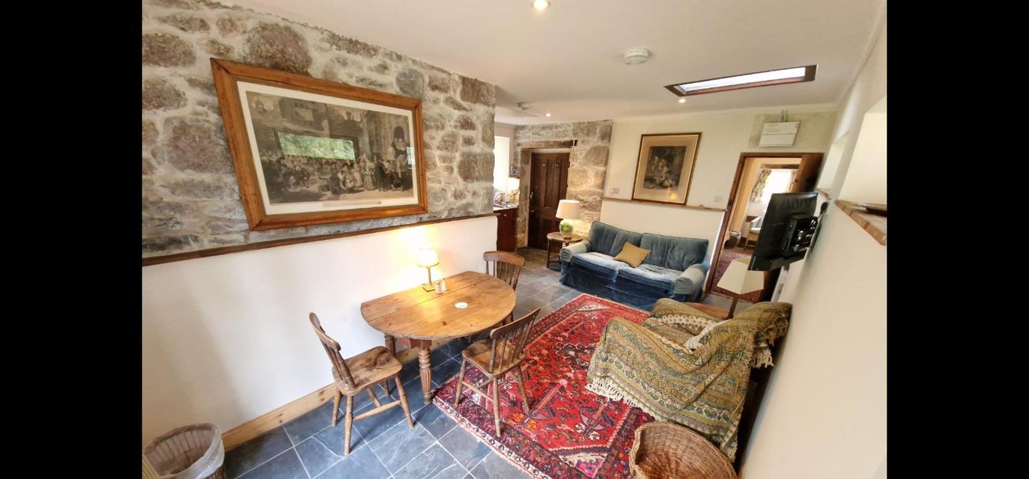 Cambus O' May Traditional Highland Hotel Балатър Стая снимка